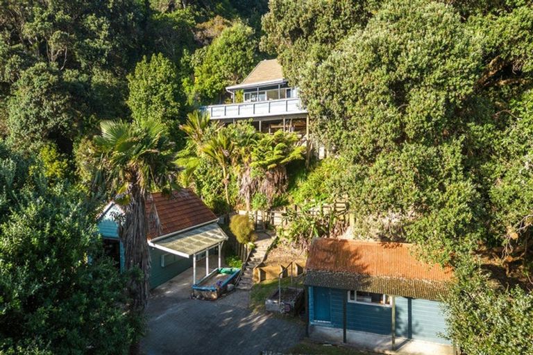 Photo of property in 408 Thames Coast Sh25 Road, Te Puru, Thames, 3575