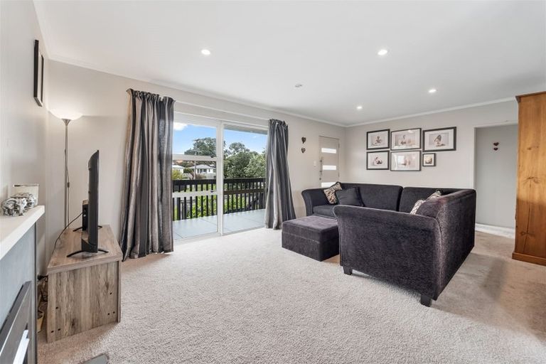 Photo of property in 844 Whangaparaoa Road, Manly, Whangaparaoa, 0930