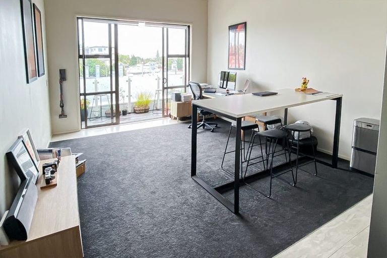 Photo of property in 304/3 Morningside Drive, Morningside, Auckland, 1025