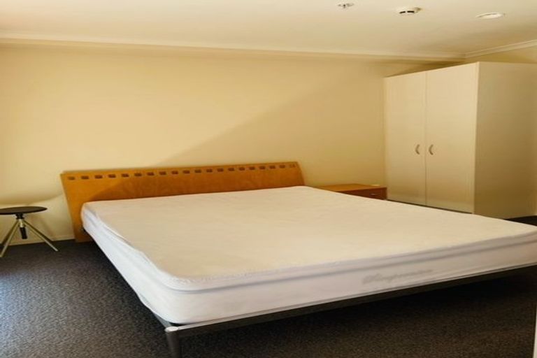 Photo of property in The Rennaissance, 8c/18 Ronwood Avenue, Manukau, Auckland, 2104