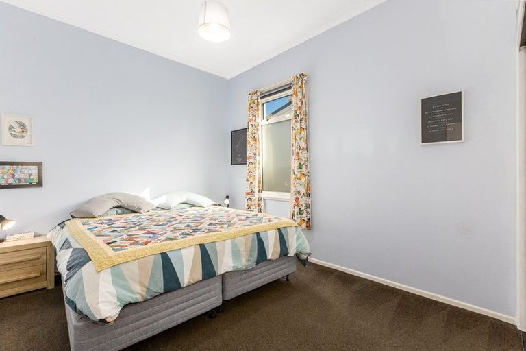 Photo of property in 37 Humber Street, Island Bay, Wellington, 6023