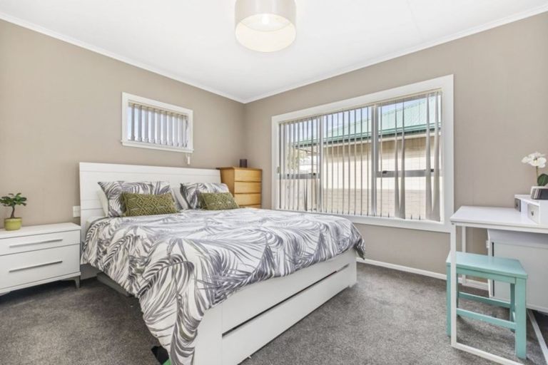 Photo of property in 74 Wellington Street, Pukekohe, 2120