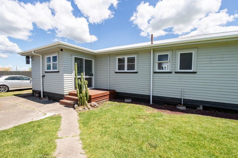 Photo of property in 19 Rakino Drive, Kerepehi, Paeroa, 3671
