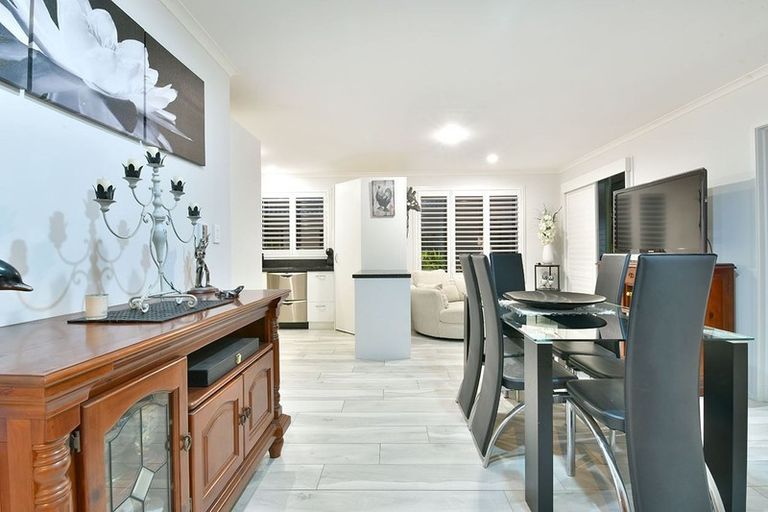 Photo of property in 6 Coral Court, Gulf Harbour, Whangaparaoa, 0930