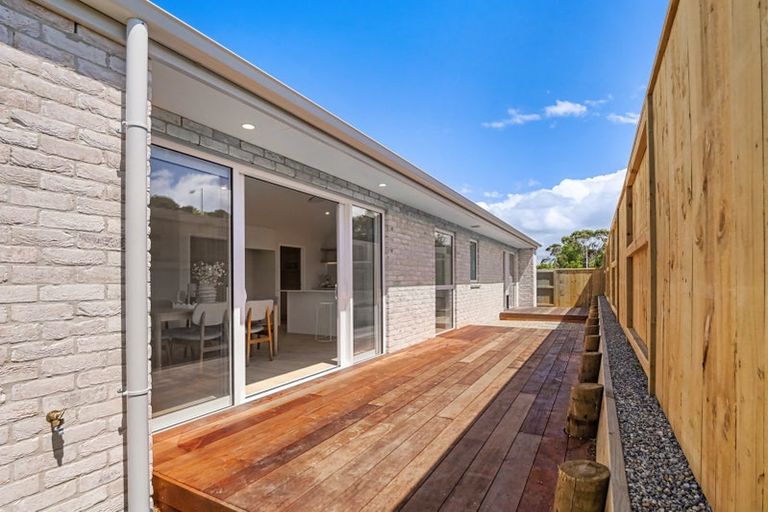 Photo of property in 2 Triplefin Avenue, Omokoroa, 3114