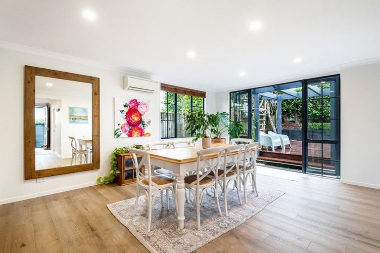 Photo of property in 8a Onepoto Road, Hauraki, Auckland, 0622