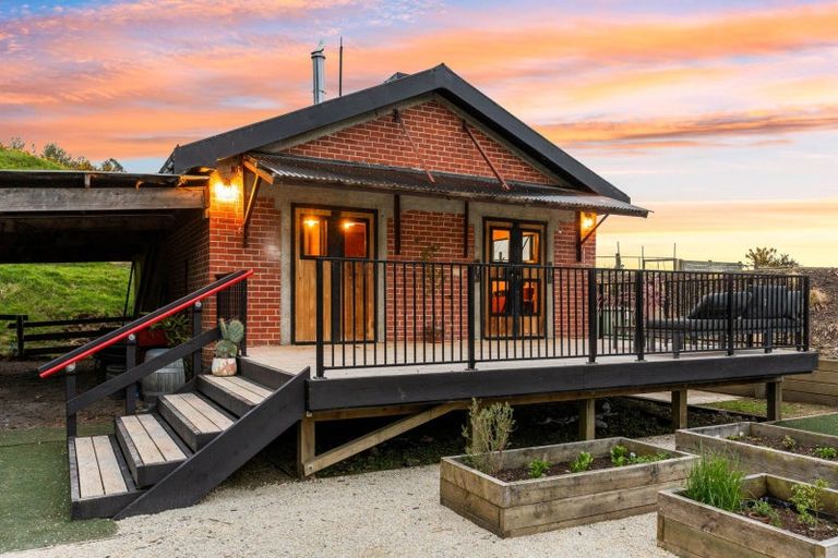 Photo of property in 328 Gladstone Road North, Mosgiel, 9092