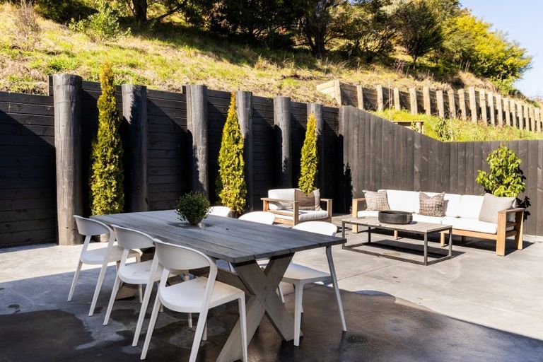 Photo of property in 17 Taruna Place, Havelock North, 4130