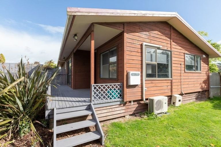 Photo of property in 42 Garland Drive, St Andrews, Hamilton, 3200