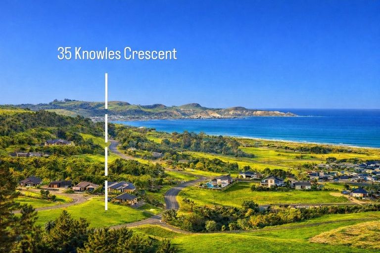 Photo of property in 35 Knowles Crescent, Kaikoura Flat, Kaikoura, 7371