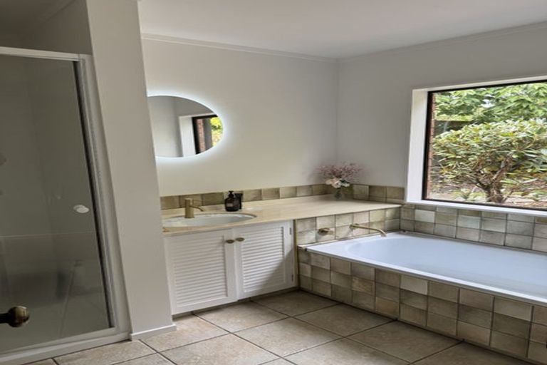 Photo of property in 5 Ngarara Road, Waikanae, 5036