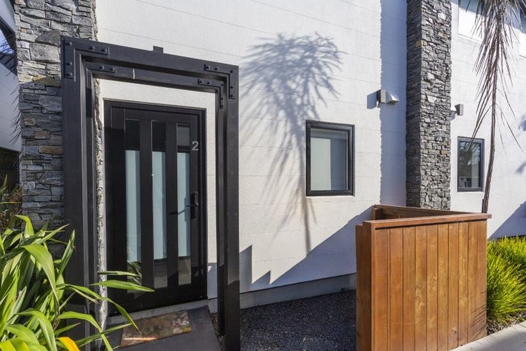 Photo of property in 2/41 Gracefield Avenue, Christchurch Central, Christchurch, 8013