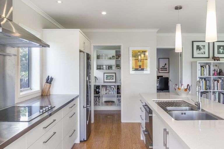 Photo of property in 14 Quiet Rise, Matakana, Warkworth, 0985