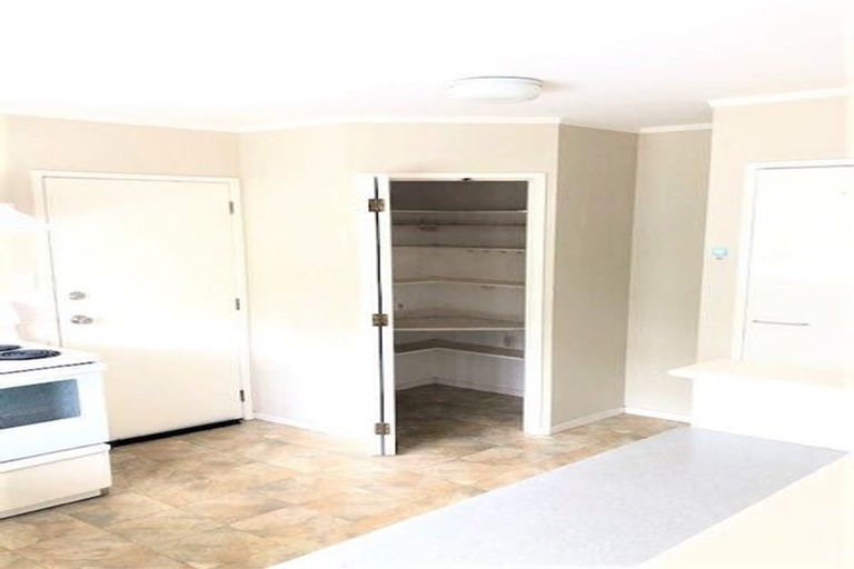 Photo of property in 1/9 Belmere Rise, Farm Cove, Auckland, 2012