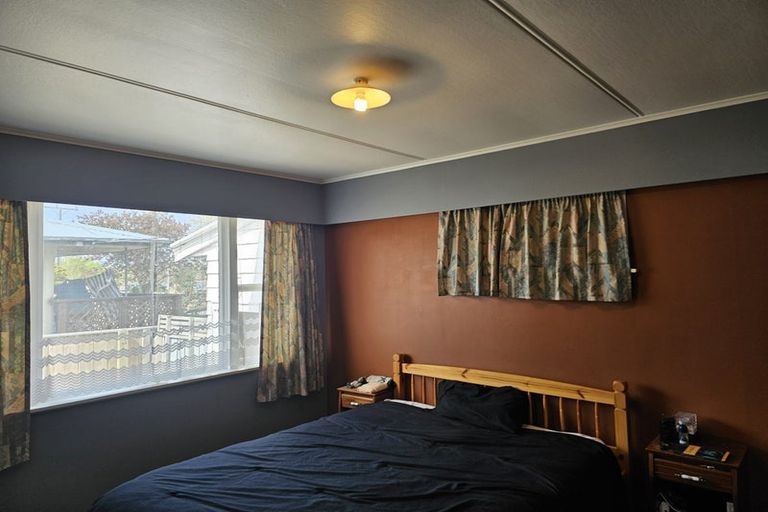 Photo of property in 2 Wavell Crescent, Lansdowne, Masterton, 5810