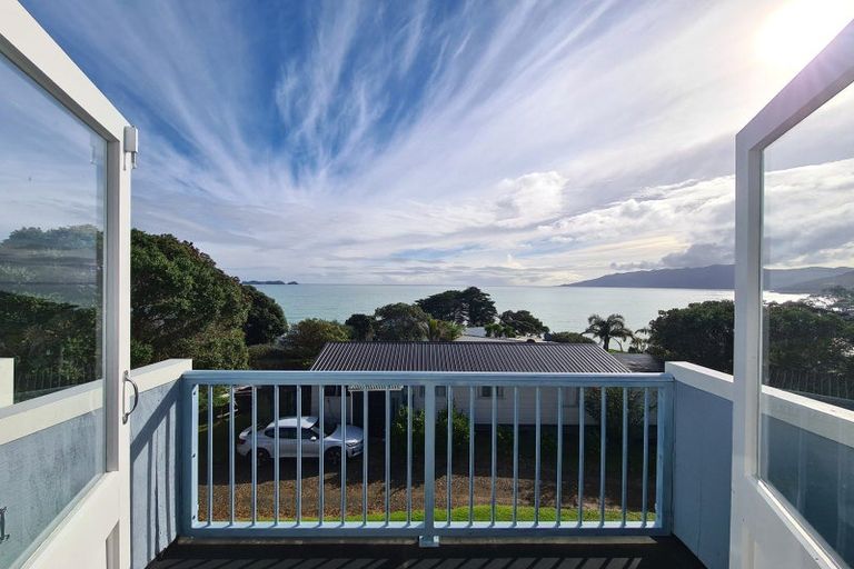 Photo of property in 12 Torehina Heights, Amodeo Bay, Coromandel, 3584
