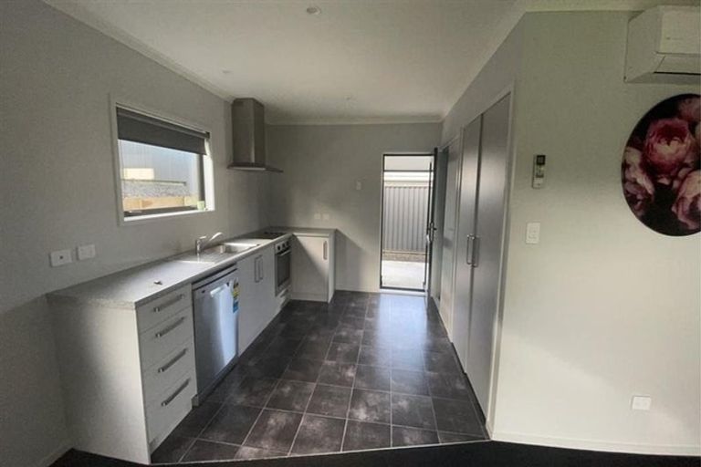 Photo of property in 238 Bridge Street, Eltham, 4322