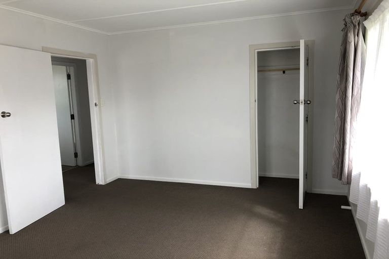 Photo of property in 1 Surrey Street, Manurewa, Auckland, 2102