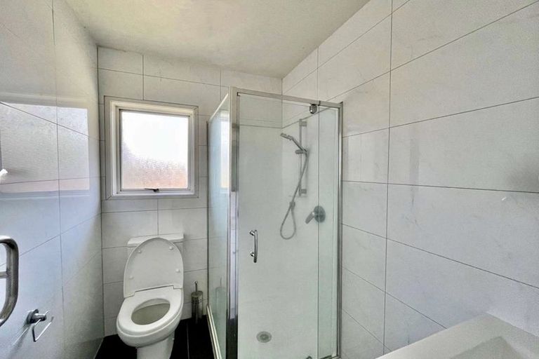 Photo of property in 45 Stapleford Crescent, Browns Bay, Auckland, 0630