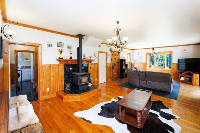 Photo of property in 851 Milson Line, Newbury, Feilding, 4775