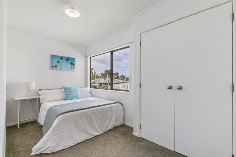 Photo of property in 103b Woodglen Road, Glen Eden, Auckland, 0602