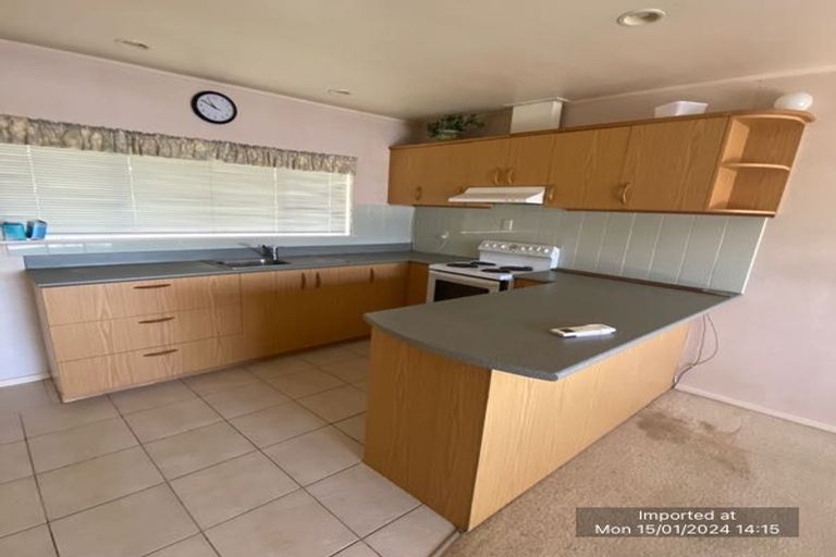 Photo of property in 5 Pinedale Place, Henderson, Auckland, 0610