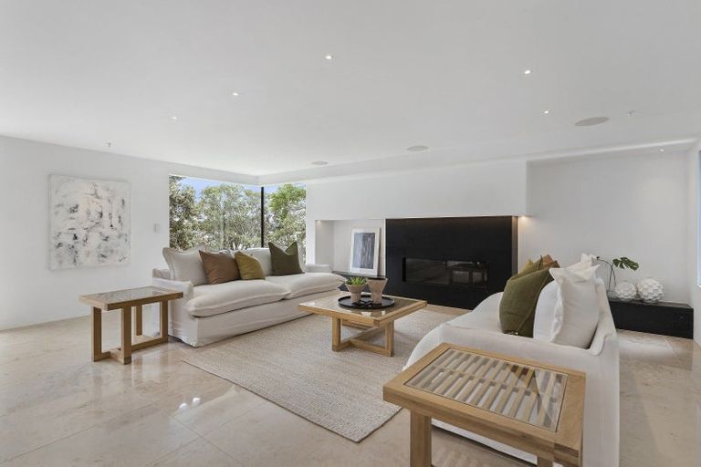 Photo of property in 14a Stanley Point Road, Stanley Point, Auckland, 0624