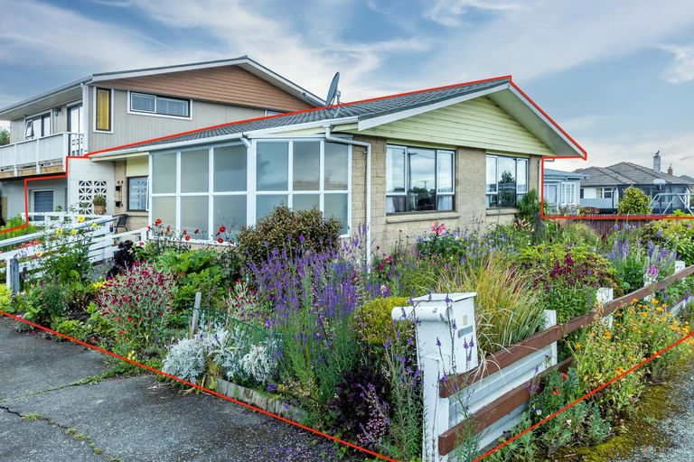 Photo of property in 5-5a Rugby Street, Waimate, 7924