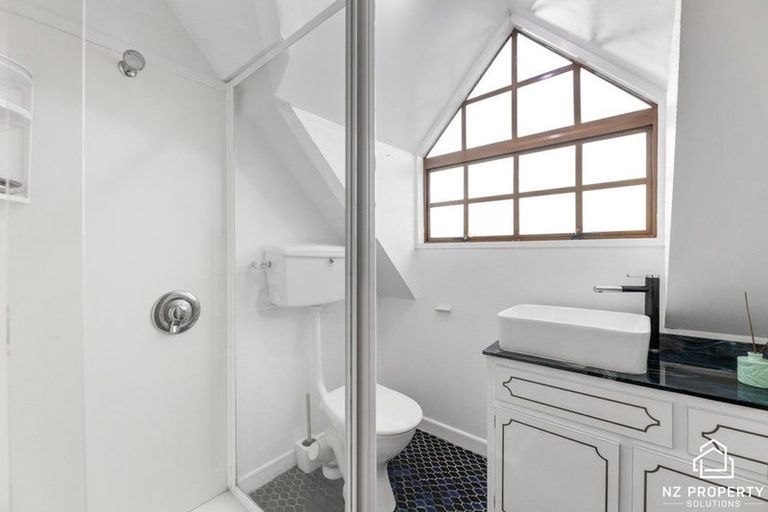 Photo of property in 225 Larnach Road, Waverley, Dunedin, 9013