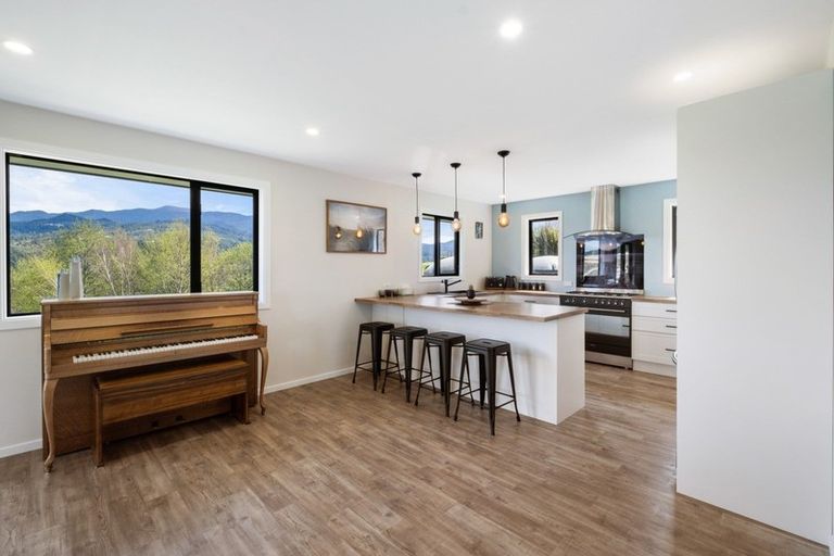 Photo of property in 127 Mytton Heights, Motueka, 7196