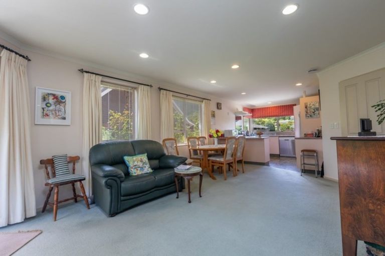 Photo of property in 20a Karu Crescent, Waikanae, 5036