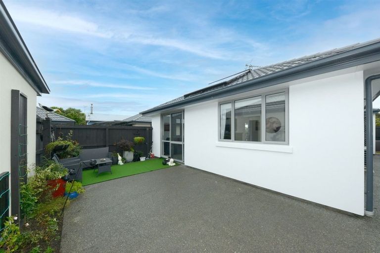 Photo of property in 14 Leaver Terrace, North New Brighton, Christchurch, 8083