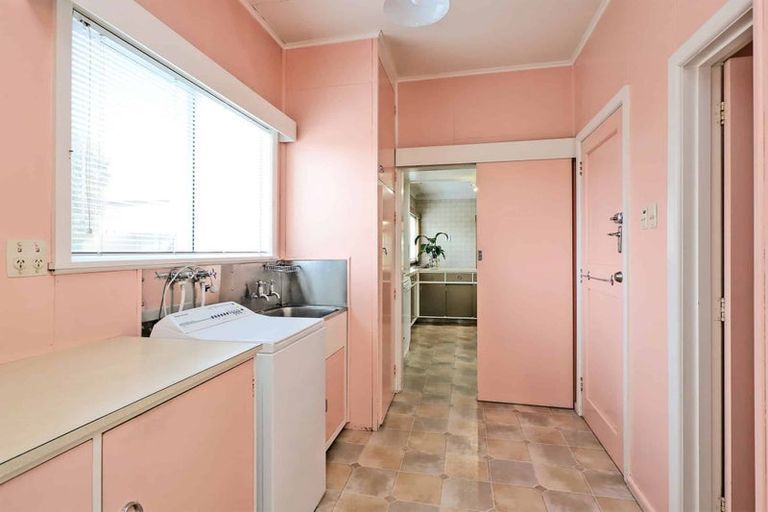 Photo of property in 413 Burnett Street, Mahora, Hastings, 4120