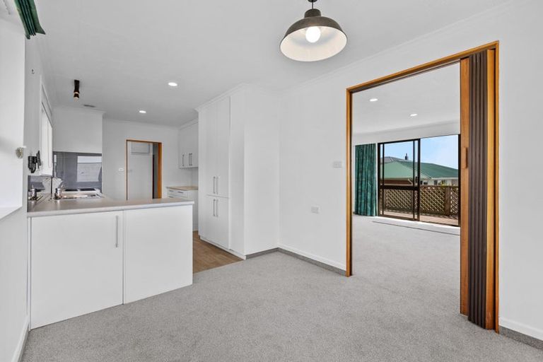 Photo of property in 2/22 Dartmoor Avenue, Westown, New Plymouth, 4310