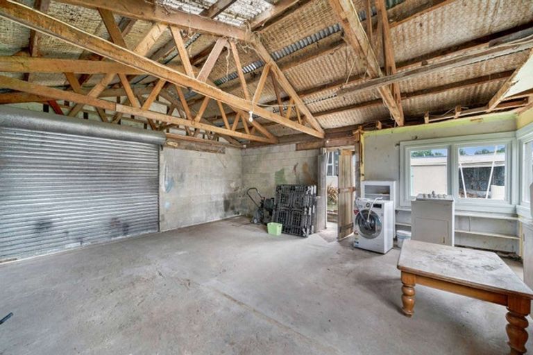 Photo of property in 23 Main Road, Owaka, 9535