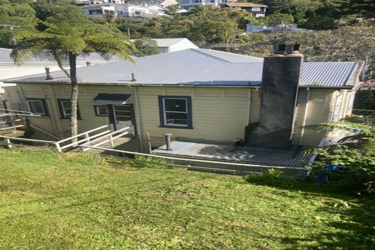 Photo of property in 21 Grass Street, Roseneath, Wellington, 6011