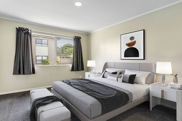 Photo of property in 3/112 Gossamer Drive, Pakuranga Heights, Auckland, 2010