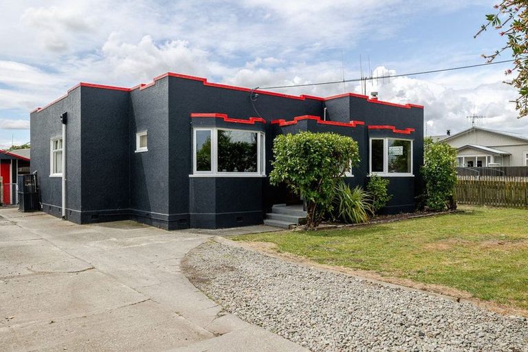 Photo of property in 12 Carthew Street, Feilding, 4702