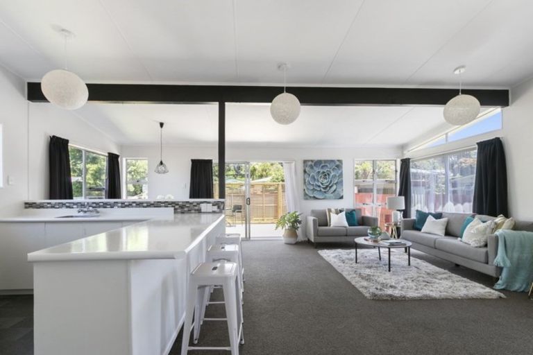 Photo of property in 303 Wellington Road, Wainuiomata, Lower Hutt, 5014