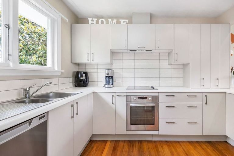 Photo of property in 2/4 Hudson Street, Bryndwr, Christchurch, 8053