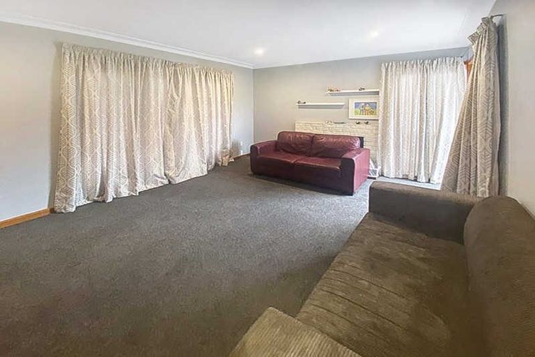 Photo of property in 27 Carruthers Street, Ilam, Christchurch, 8041