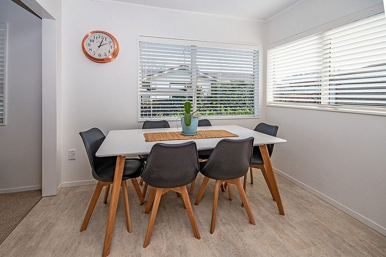 Photo of property in 5 Lorelei Place, Opaheke, Papakura, 2113