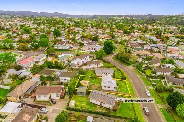 Photo of property in 23 Larissa Avenue, Henderson, Auckland, 0610