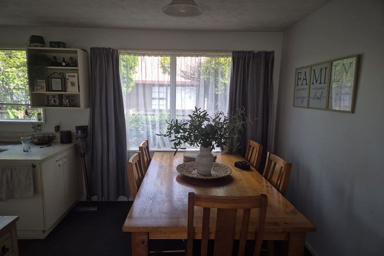Photo of property in 73 Arcon Drive, Broomfield, Christchurch, 8042