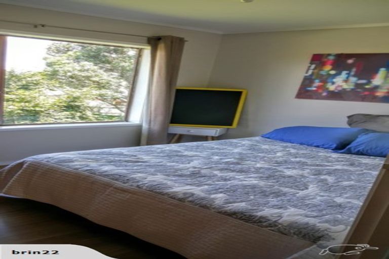 Photo of property in 2/38 Kirrie Avenue, Te Atatu South, Auckland, 0610