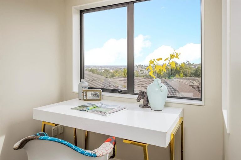 Photo of property in 55 Packspur Drive, Flat Bush, Auckland, 2016