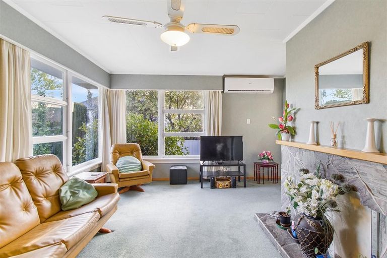 Photo of property in 3 Point Bush Road, Waimate, 7924