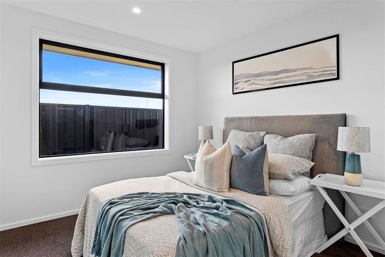 Photo of property in 10 Dalness Crescent, Halswell, Christchurch, 8025