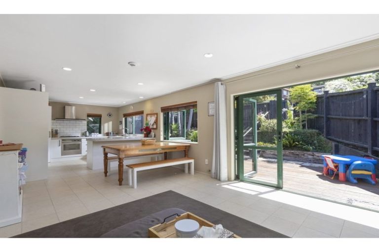 Photo of property in 1/50 Nigel Road, Browns Bay, Auckland, 0630