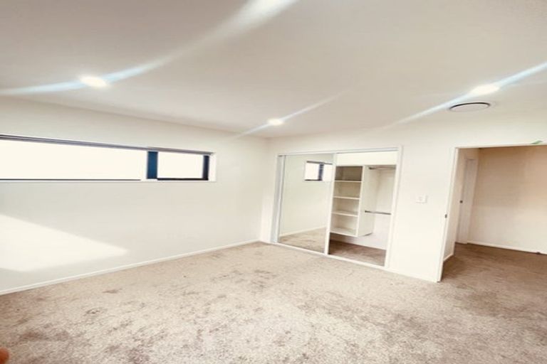 Photo of property in 4/2 Smiths Avenue, Papakura, 2110